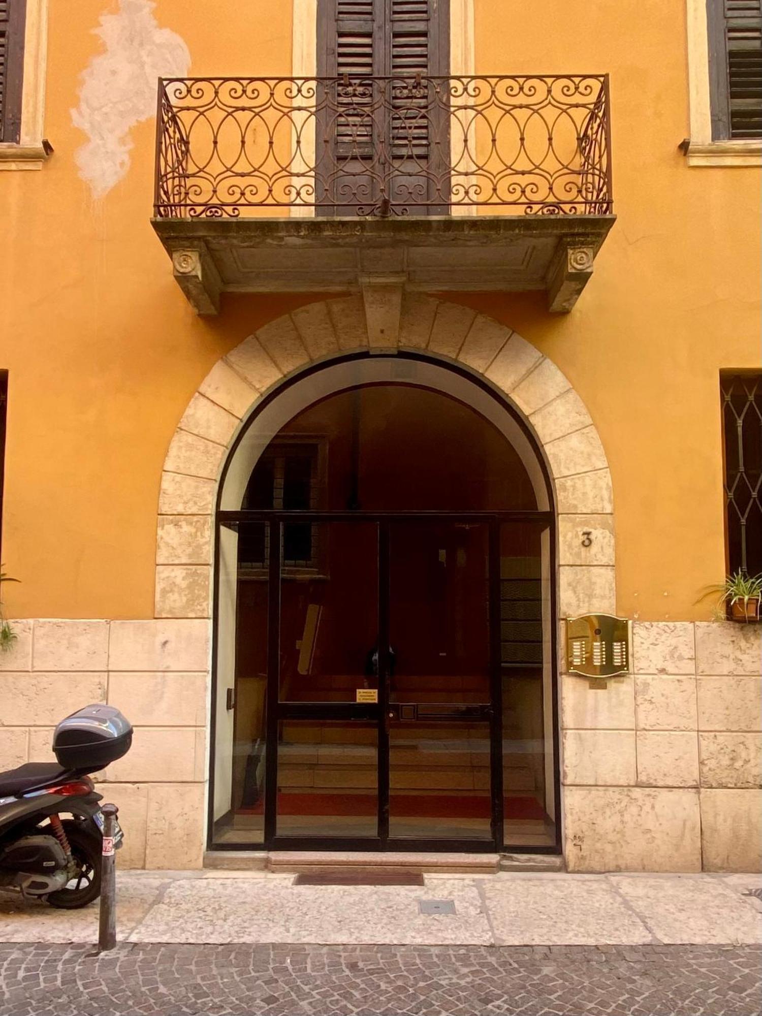 Отель Casa Arnaldo Верона Экстерьер фото